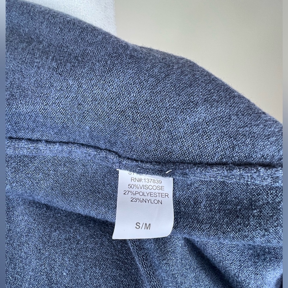Dreamers by debut  Tunic Long Sleeve Smoke Blue Lightweight Sweater, Size S/M - Picture 8 of 9